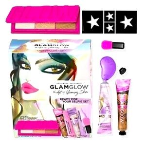 New, unopened Glamglow Ready for Your Selfie Set